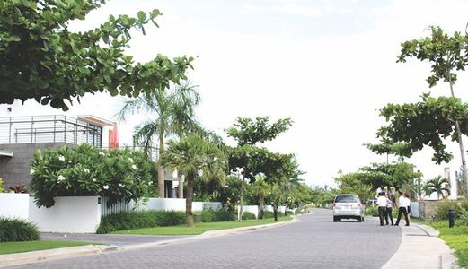 Bán Suất Ngoại Giao Lô Đất Mặt Sông Cổ Cò, Liền Kề Coco Bay. 620 Triệu/125m2