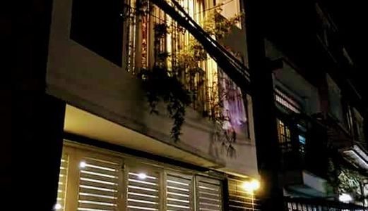 Xuất Cảnh, Bán Nhà Hoàng Văn Thụ, HXH, 60m2, Chỉ 4.5 Tỉ. TL.