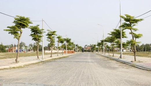 Bán Nhanh Lô Kẹp Cống 168m2 (7X24) Đường 22m5. Lh 0905445805