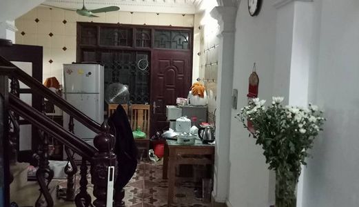 Nhà Ngõ Phố Xã Đàn DT 40m2 MT 3,5m. Giá 5,3 Tỷ. Kinh Doanh Tuyệt Vời Vỉa Hè Rộng 2,5m.Oto Đỗ Cửa