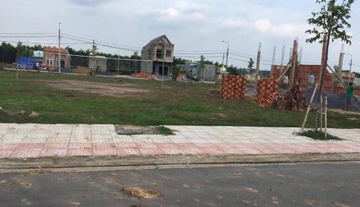 Bán Đất Giá 380tr/Nền Sổ Hồng Thổ Cư,Xây Dựng Tự Do