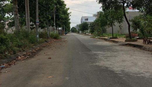 Bán Nền 2 Mặt Tiền Trong Khu Dân Cư Hồng Phát, Diện Ngang Trên Trên 8m, Giá Dứoi  2tỹ