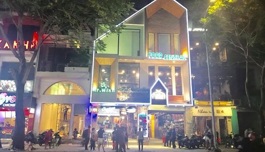 Cho Thuê Nhà Mặt Đường Nguyễn Trãi, Ngang Trên 12m, 1 Trệt 2 Lầu.