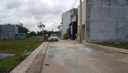 Bán Gấp Nhà 1 Trệt 1 Lầu. Sổ Hồng 50m2. 1ty990tr. Lò Lu. Quận 9. 0989988099