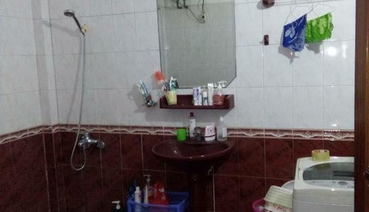 3,3 Tỷ Có Ngay Nhà Đê La Thành, 38M2, Ô Tô Đỗ Cửa, Kinh Doanh Hiếm Có. 