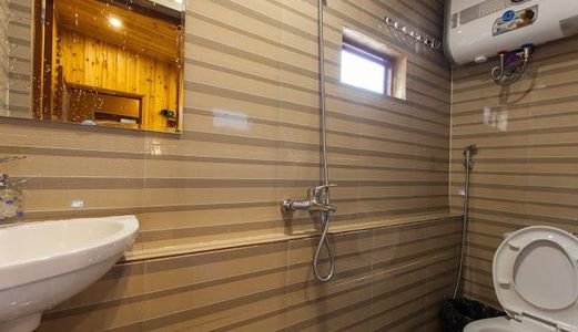 Bán Gấp Nhà Phân Lô Tây Hồ 46m2, 4 Tầng, Mt 4m, 5,7 Tỷ, Đường 5m