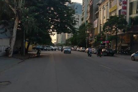 Mặt Phố Nguyễn Tuân, 40M2 Mặt Tiền 3,6M, 5,5 Tầng, Vị Trí Đẹp,kd Tốt. Lh: 01652 998 998