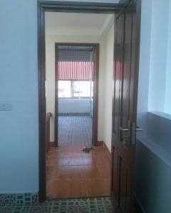 Bán Nhà Mặt Phố Ven Hồ Trúc Bạch, Ba Đình 39M2 X5 Tầng. 9,4 Tỷ. 