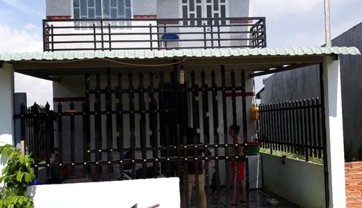 Bán Nhà Kcn Tân Đức Giá Mềm 1 Trệt 1 Lầu Sổ Hồng Riêng