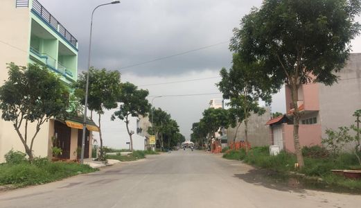 Bán Đất Ngay Cầu Bình Điền, Cách Chợ Đệm 100M Chỉ  320Tr/120M2- Shr-