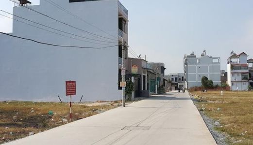 Bán Đất Ngay Cầu Bình Điền, Cách Chợ Đệm 100M Chỉ  320Tr/120M2- Shr- 