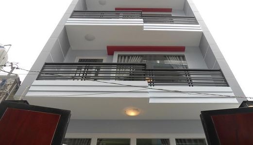 Bán Gấp Nhà Hxh Cmt8, Q.10, 66m2, Kd Tiện Lợi, 3 Lầu, 4 Pn, Siêu Rẻ 6 Tỷ