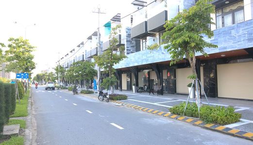 Tuyến Nhà Phố Thương Mại Kinh Doanh Đầu Tiên Tại Liên Chiểu Đà Nẵng, 2,8 Tỷ/ Căn