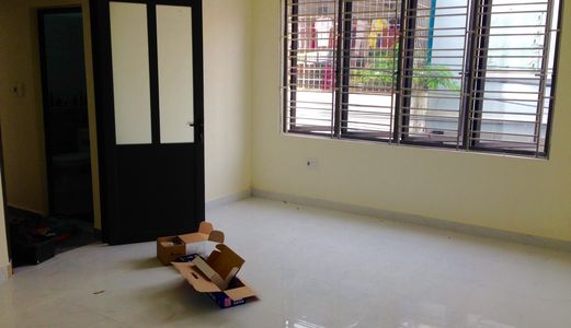 -	Nhà 4 Tầng Khung Cột Gần Mặt Đường Trần Nguyên Hãn, Ô Tô Vào Nhà, Kinh Doanh Tốt, Giá Chỉ 2,45 Tỷ