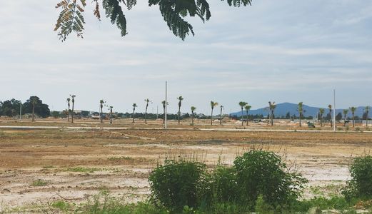 Bán Đất Hai Mặt Tiền, Gần Hồ, Gần Trường Học, Gần Khu Biệt Thự Lh 0905 332 598