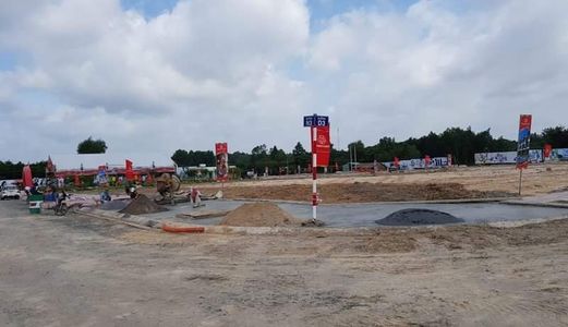 Cần Sang Gấp Đất Quận 2, Có Sổ Hồng, 100M2.