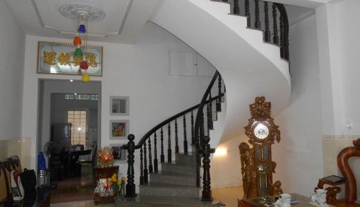 Cần Bán Gấp Mt Lê Thánh Tôn, Quận 1, Dt: 4x17m, Nhà 3 Lầu, Giá 35 Tỷ