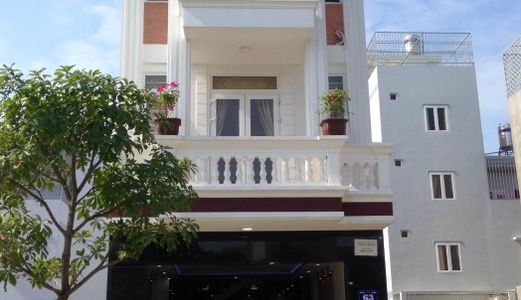 Cần Bán Gấp Nhà 1 Trệt 2 Lầu ,Hóc Môn