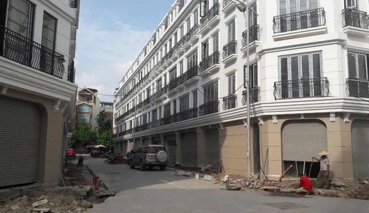 Bán Nhà Phố Shophouse 81M X 5 Tầng ,3 Mặt Tiền ,Kinh Doanh Cực Tốt, Lắp Sẵn Thang Máy. Lh0981952896