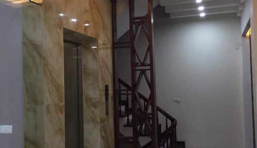 Nhà Kinh Doanh Trần Cung Cầu Giấy Hót 68M2 8 Tầng Mt4.5M.