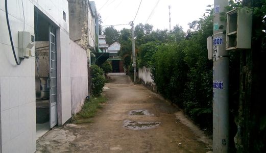 Chính Chủ Bán Gấp Nhà (Đang Ở) -Phú Đông-Nhơn Trạch-Huỳnh Văn Lũy Vào 10M,sổ Riêng, Hẻm Bê Tông Xe