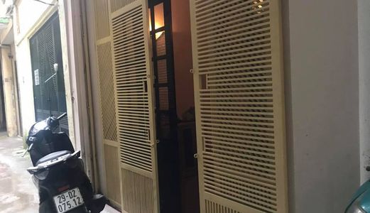 Nhà Đẹp Tân Mai, Hoàng Mai, 35M, 5 Tầng, Mt 5M, Mới Xây, 3-4 Xe Máy Đua, 2,4 Tỷ.