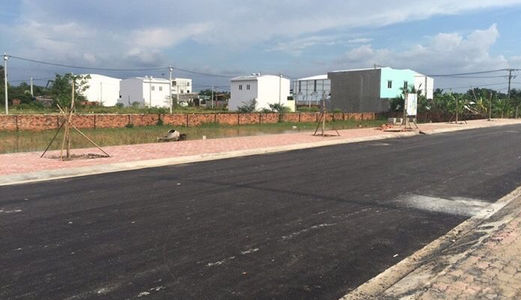 Bán 115M2 Đất Vừa Tách Sổ Riêng Mt Đường Lã Xuân Oai Quận 9