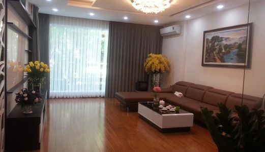 Bán Nhà Mặt Phố Đốc Ngữ, Ba Đình 63M2 X5 Tầng Đẹp. 13,4 Tỷ.