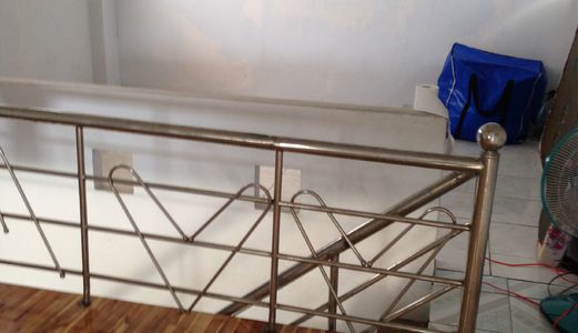 Chính Chủ Bán Gấp Nhà (Đang Ở) -Phú Đông-Nhơn Trạch-Huỳnh Văn Lũy Vào 10M,sổ Riêng, Hẽm Bê Tông Xe 