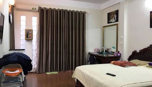 Nhà Giải Phóng 4.8 Tỷ 56M 4 Tầng Lô Góc Cực Thoáng.