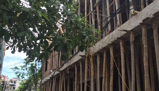 Bán Nhà 3 Tầng Xây Thô Trung Tâm Phường Kỳ Bá. Ngõ Thông Ô Tô Ra Vào Thoải Mái. Dt =40M2 Hướng Đb