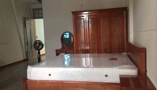 Nhà Đẹp Rẻ Đống Đa Thịnh Hào 102M2  6 Tầng Mt 5M.