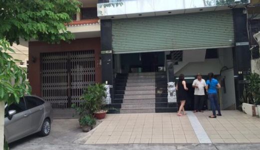 Bán Toà Nhà Văn Phòng Nguyễn Kiệm Hầm Trệt 6 Tầng Thang Máy 