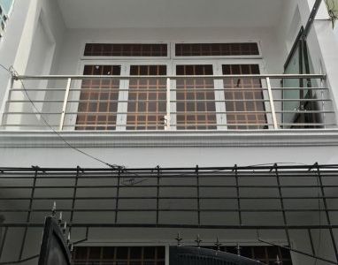 Bán Nhà Mặt Tiền Phùng Văn Cung, Mt 4M, Kd,  Cho Thuê 10Tr, Giá 3.35 Tỷ.