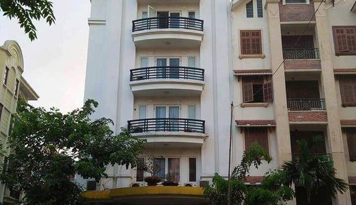 Chính Chủ Cho Thuê Văn Phòng 40M2 Cạnh Mặt Đường Hoàng Quốc Việt