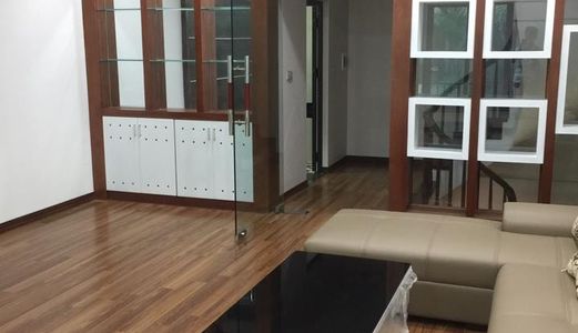 Bán Nhà Đẹp 6 Tầng Mới Xây Vườn Hoa 1/6 Trần Quang Diệu.