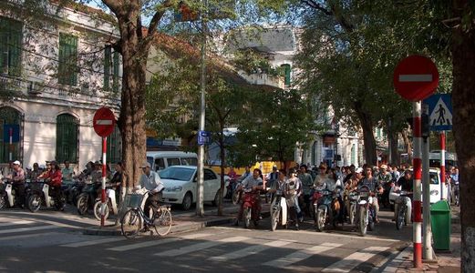 Bán Nhà Mặt Phố Phùng Hưng 420M, 9 Tầng, Mt 10M, 191 Tỷ.