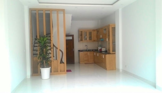 Bán Nhà 5T 50M2 Võng Thị,lạc Long Quân,tây Hồ Ô Tô Vào Nhà Mới Đẹp Cách Hồ Tây 50M  5,6Tỷ