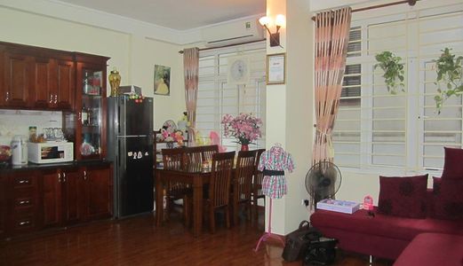 Nhà Đẹp Mặt Phố Vũ Hữu 7.4 Tỷ, Mặt Tiền Khủng – Kinh Doanh Sầm Uất. Lh: 0981261178.