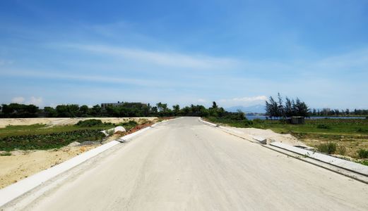 Bán Nhanh Lô Đất Ngay Fpt, 147M2 Đường 27M 