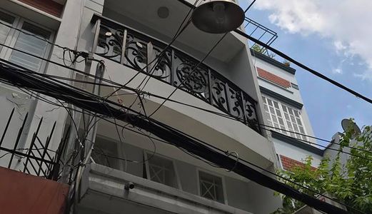 Bán Nhà Hẻm 299 Lý Thường Kiệt P.15 Q.11 Dt: 4 X 15M , 3 Lầu Mới