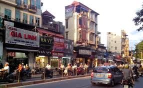 Cho Thuê Nhà 1 Trệt 4 Lầu , Góc 2 Mặt Tiền Đường Đề Thám , Giá Dưới  50 Triệu