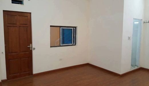 Bán Nhà Giảng Võ, 40M, 5 Tầng, Mt 4M, Giá 3.3 Tỷ.