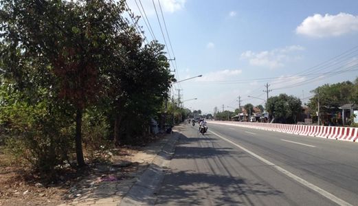 Gia Đình Sang Gấp 320M2 Giá 640 Triệu Đất Ql.13 Vị Trí Cực Đẹp,Cách Hcm 30 Phút.