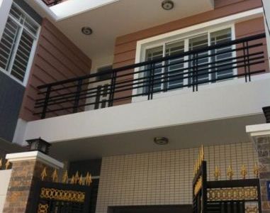 Cho Thuê Nhà 1 Trệt 2 Lầu Đường Trần Bình Trọng , Gần Bệnh Viện , Tiện Kinh Doanh