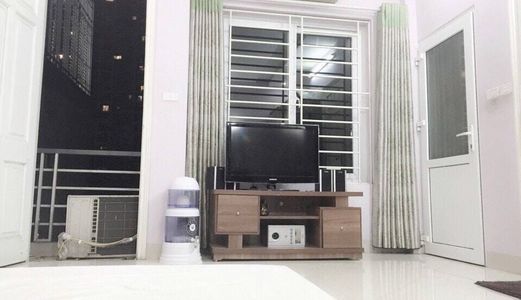 30M2=2,1 Tỷ Nhà Định Công Thượng 5 Tầng, Ngõ Ô Tô, Cách Phố Chỉ 60M