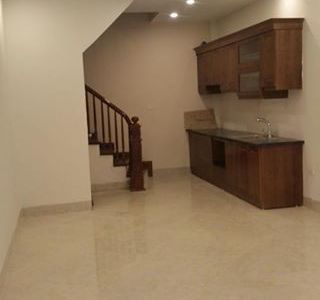 Nhà Khu Vip Thái Hà, Mt 4.8M, Kd Nhỏ, Cách Phố 25M Giá 4.25 Tỷ.