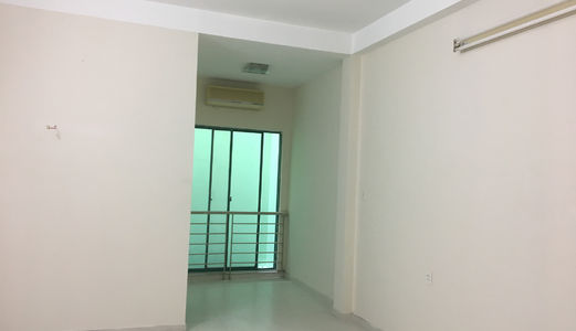 Cho Thuê Văn Phòng Đường Hoa Hồng Phú Nhuận Dt-30M2 Giá Tốt.