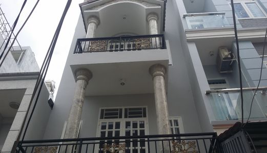 Tìm Nhà Cho Khách Khu Vực Q7