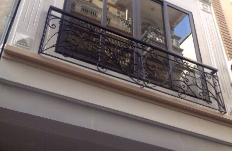 Cần Bán Gấp Nhà 5 Tầng Đẹp Phố Yên Lãng,Về Ở Luôn, Chỉ 3Tỷ75